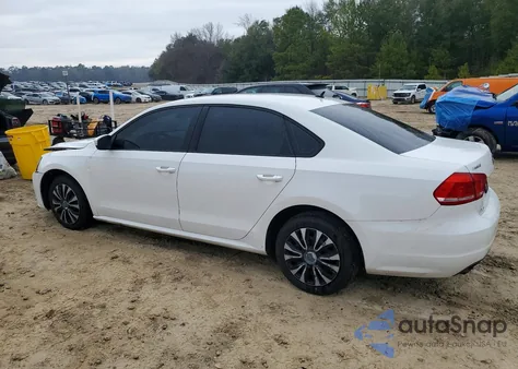 2013 Volkswagen Passat S z USA, uszkodzony, nr VIN 1VWAP7A3XDC050830